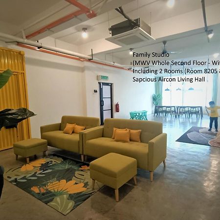 Mwv Family Suite Room Muar Buitenkant foto